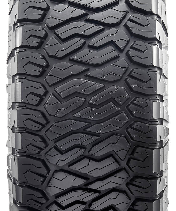 Maxxis AT811 Razr 265/70 R18 124/121S (10PR) купить в KOLOBOX